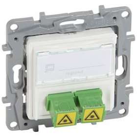 Prise optique Niloé - 2 traversées SC/APC simplex avec volet de protection - Pur|Legrand-LEG664779