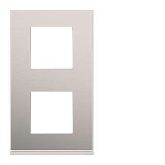 Plaque gallery 2 postes verticale 71 mm placage aluminium|Hager-HAGWXP2042