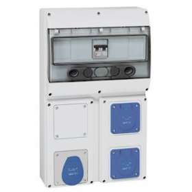 Coffret 3 prises P17 - IP44 - avec disjoncteur -1x2P+T + 2x2P+T NFC 16A + obtur|Legrand-LEG058934