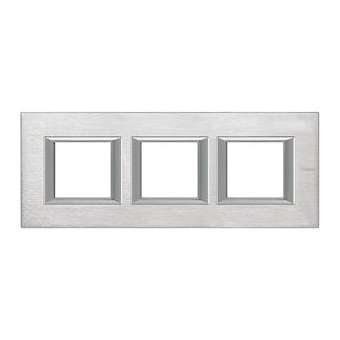 Plaque rectangulaire Axolute Aluminium anodisé 2+2+2 modules horizontal - Chrome|Bticino-TICHA4802M3HCR
