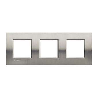 Plaque Livinglight Naturalia 2+2+2 modules horizontal ou vertical - Acier brossé|Bticino-TICLNA4802M3ACS