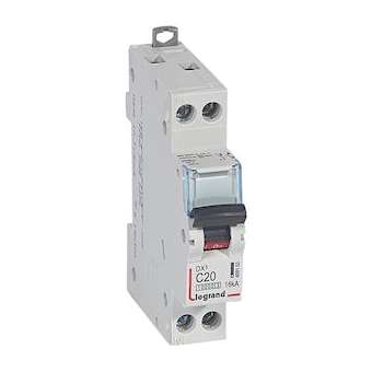 Disj. DX³10000 16kA arrivée haute/départ bas vis U+N 230V~ 20A courbe C -1 mod|Legrand-LEG409153