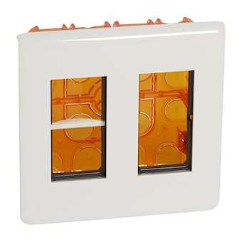 Kit poste de travail encastré Mosaic pour 2x4 modules|Legrand-LEG078872L