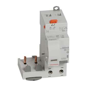 Bloc diff adapt DX³-vis-2P-230/400V~~-63A-typeAC-300mA sélect-disj 1 mod/pôle|Legrand-LEG410424