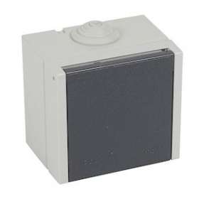 Prise étanche 3P+N+T à volet Plexo 20A 400V IP44 IK08 saillie - gris|Legrand-LEG055707