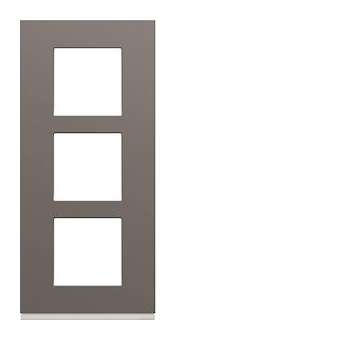 Plaque gallery plastique peint 3 postes verticale 57mm taupe|Hager-HAGWXP0923