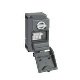 Prise verrouillée 250V 16A 2P+T IP66/67 mil box - pf sectionnable|Ilme-IL1TM1663IS