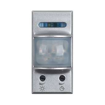 Détecteur IR Axolute 3 fils avec neutre 0 à 460W maximum portée 105DEG - Alu|Bticino-TICBTHC4431N