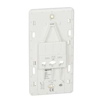 Prise rasoir Céliane 230V 50Hz à 60Hz|Legrand-LEG067159