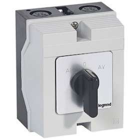 Commutateur moteur triphasé - inverseur 1 vitesse - PR 12 - 5 contacts - boîtier|Legrand-LEG027770