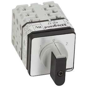 Commutateur - inverseur avec arrêt 45DEG - PR 17 - 3P - 6 contacts - fixation vi|Legrand-LEG027437