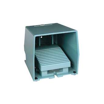 Preventa XPEM - inter. à pied - simple - avec capot - métal.- bleu - 1O+1F|Schneider Electric-SCHXPEM310