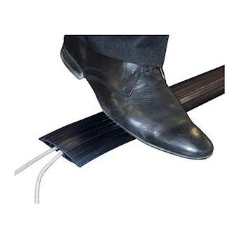 BASEA 08 passage de cable Pietons - Noir 1,50m - 1 cable D8 ou 3 cables D6mm -|Cable equipements-CQSPCP08N150