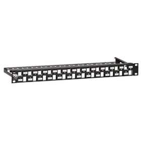 Panneau 24 ports quinconce 1U noir|Leviton Manufacturing EU Limited-BBXMMCPNLX24SIJ2M-B