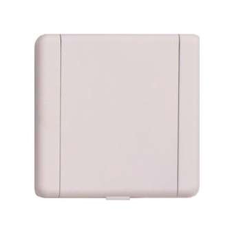 Prise contemporaine en métal 8.9 X 8.9 cm blanche|VCI AJ Group-VCIV559B