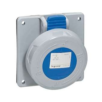 Prise à entraxes unifiés P17 IP66/67 16A - 200V~ à 250V~ - 2P+T|Legrand-LEG555384