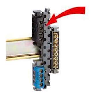 Support universel pour monter tous borniers sur rail symétrique ou asymétrique|Legrand-LEG004811