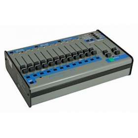 Pupitre de commande portable, analogique 0/+10Vcc et DMX512, 12 circuits|Rve-RVTPRINCESS