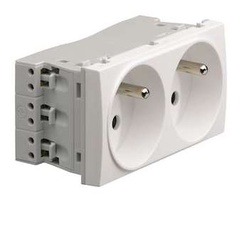 Systo prise de courant double spécial goulotte 2P+T 16A 250V 4 modules Blanc|Hager-HAGWS122